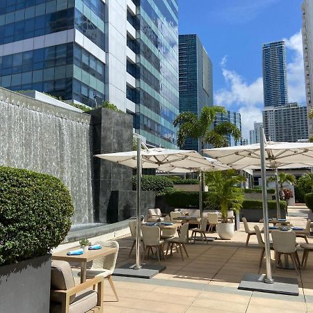 Four Seasons Hotel Miami - Luxury Private Residences Bagian luar foto