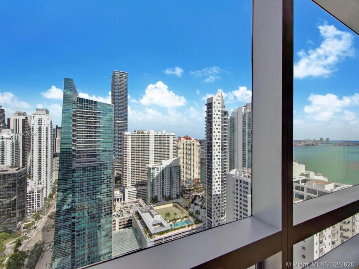 Four Seasons Hotel Miami - Luxury Private Residences Bagian luar foto