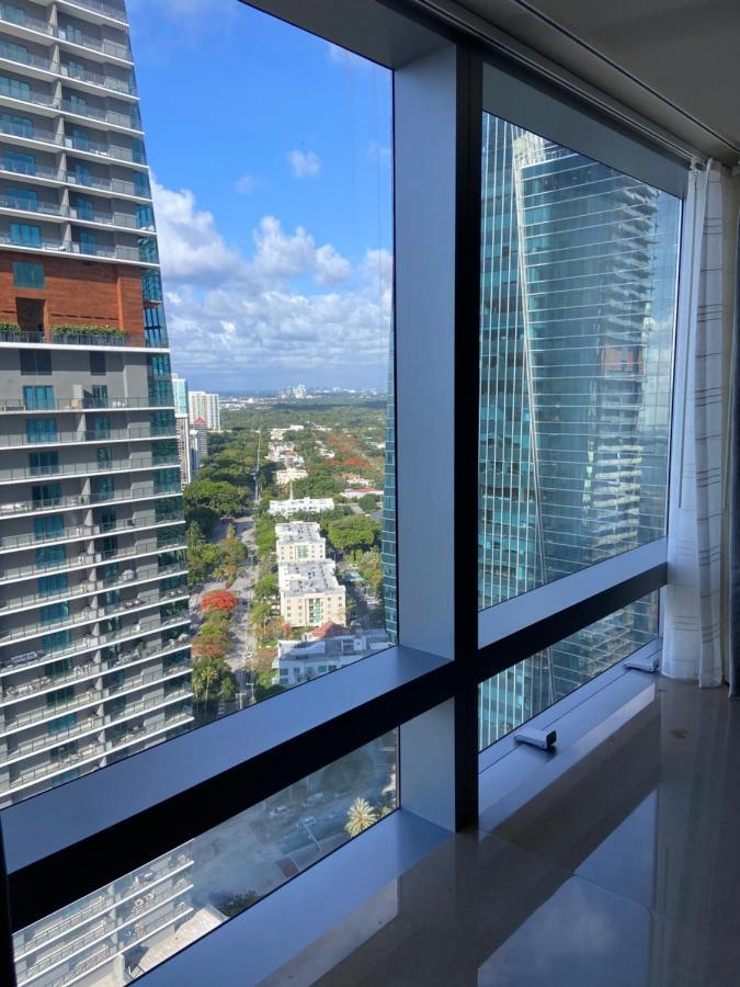 Four Seasons Hotel Miami - Luxury Private Residences Bagian luar foto
