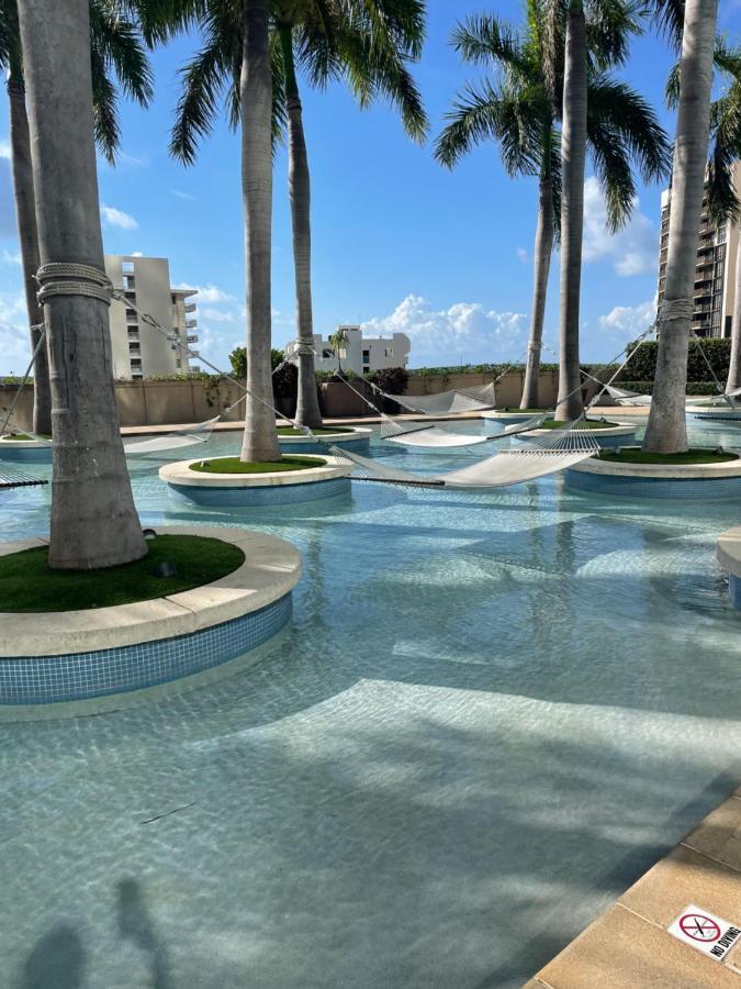 Four Seasons Hotel Miami - Luxury Private Residences Bagian luar foto