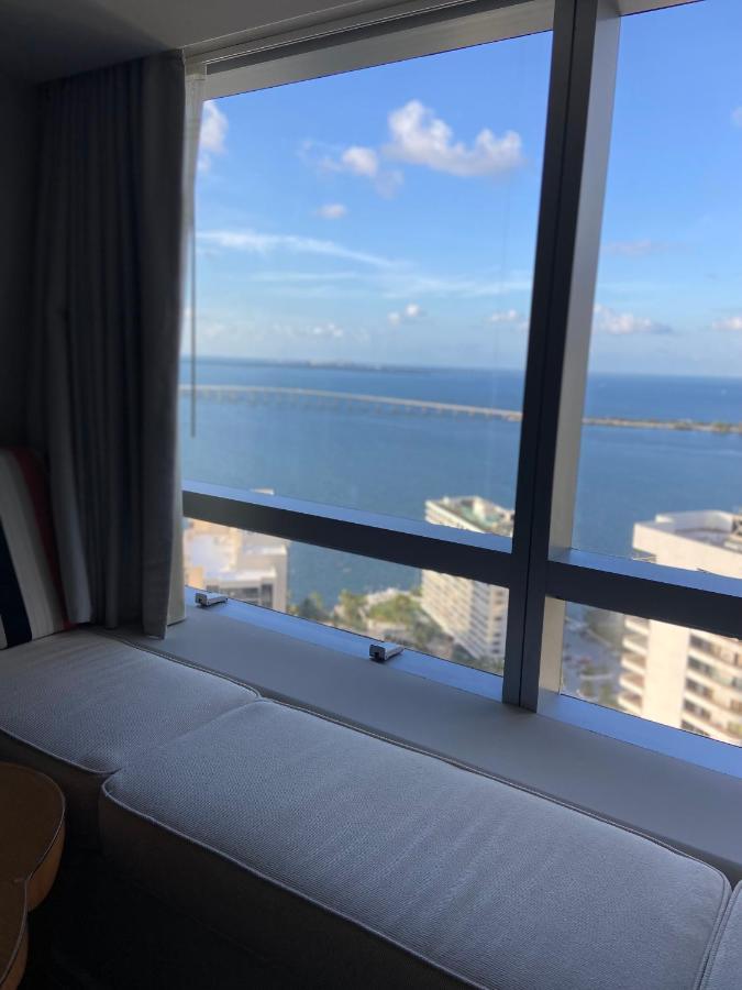 Four Seasons Hotel Miami - Luxury Private Residences Bagian luar foto