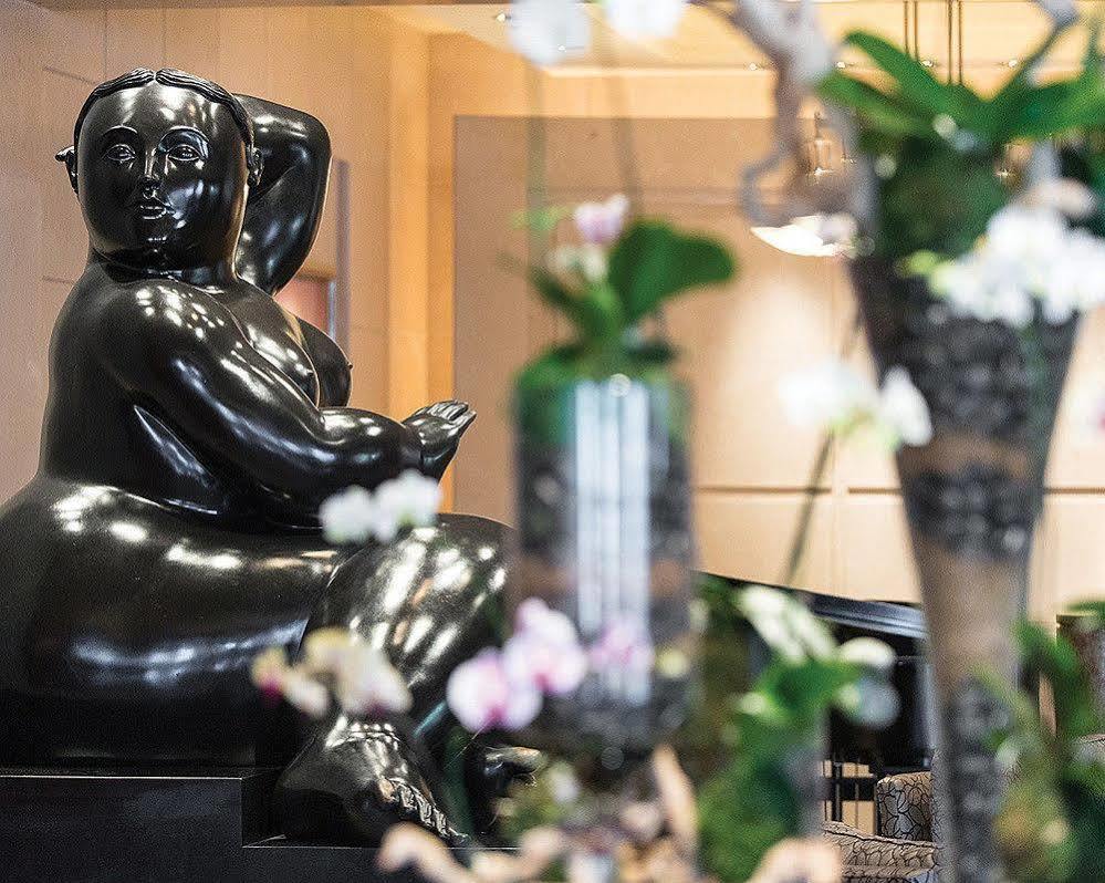 Four Seasons Hotel Miami - Luxury Private Residences Bagian luar foto